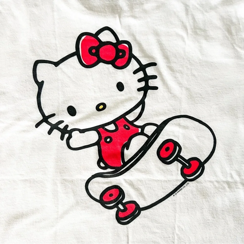Old Navy Girls Hello Kitty Skateboard T-Shirt, Size XL (14-16)